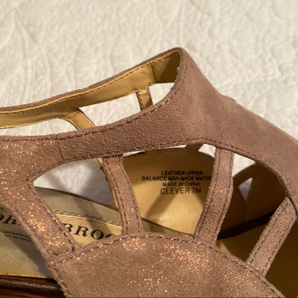 AUDREY BROOKE HEELS, Size 7 - Picture 7 of 13